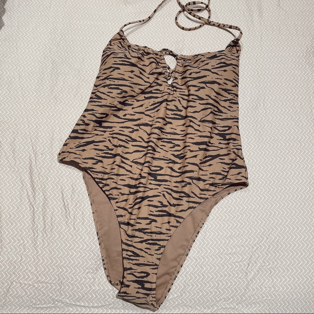 gorgeous swimsuit